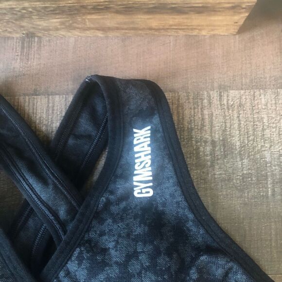 Gymshark Sports Bra - Picture 2 of 4